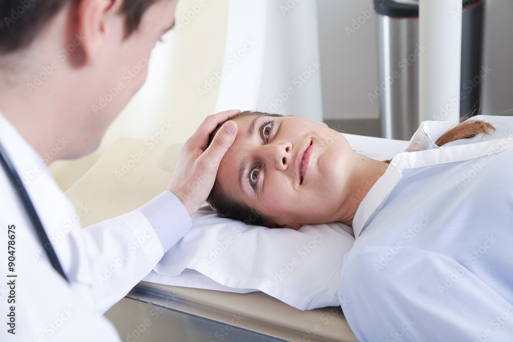 Fototapeta premium Woman get a tomography