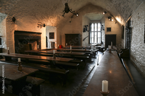 Sala banchetto castello medievale