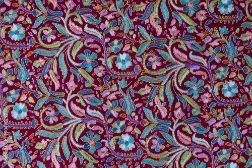 Traditional paisley pattern cashmere pashmina sample