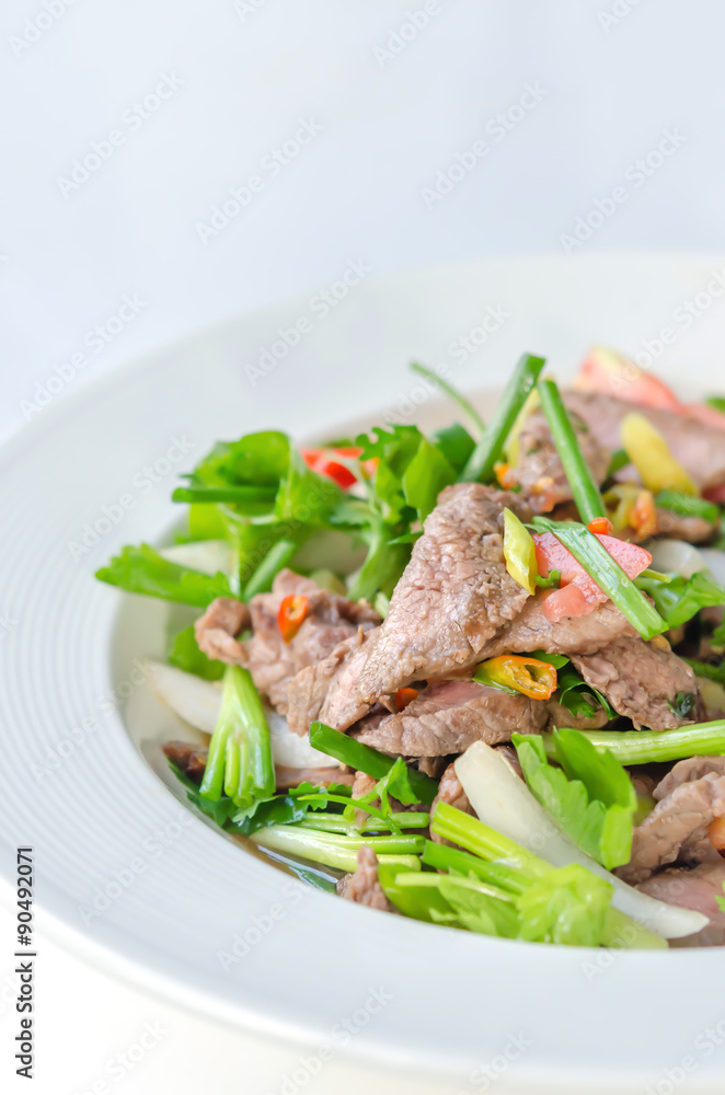 spicy grilled beef salad