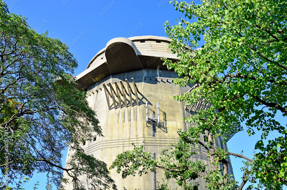 Flakturm Feuerleitturm StockFoto Adobe Stock