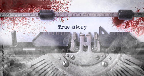 Foto Bloody note - Vintage inscription made by old typewriter