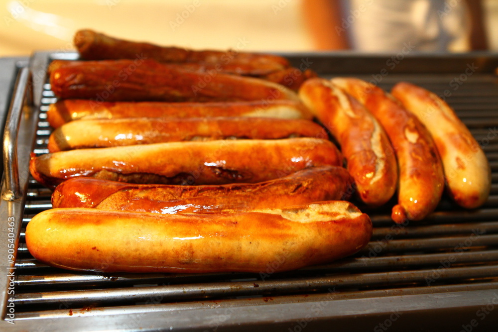 Bratwurst auf dem Grill Bratwurst auf dem Grill