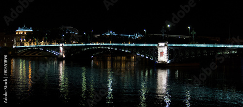 Pont de Lyon la nuit