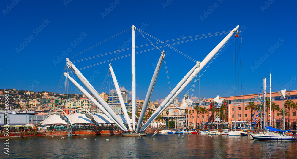 Obraz premium BIGO - is a panoramic lift designed by architect Renzo Piano in 1992, that overlooks the town and its port at 360 degrees. Genoa