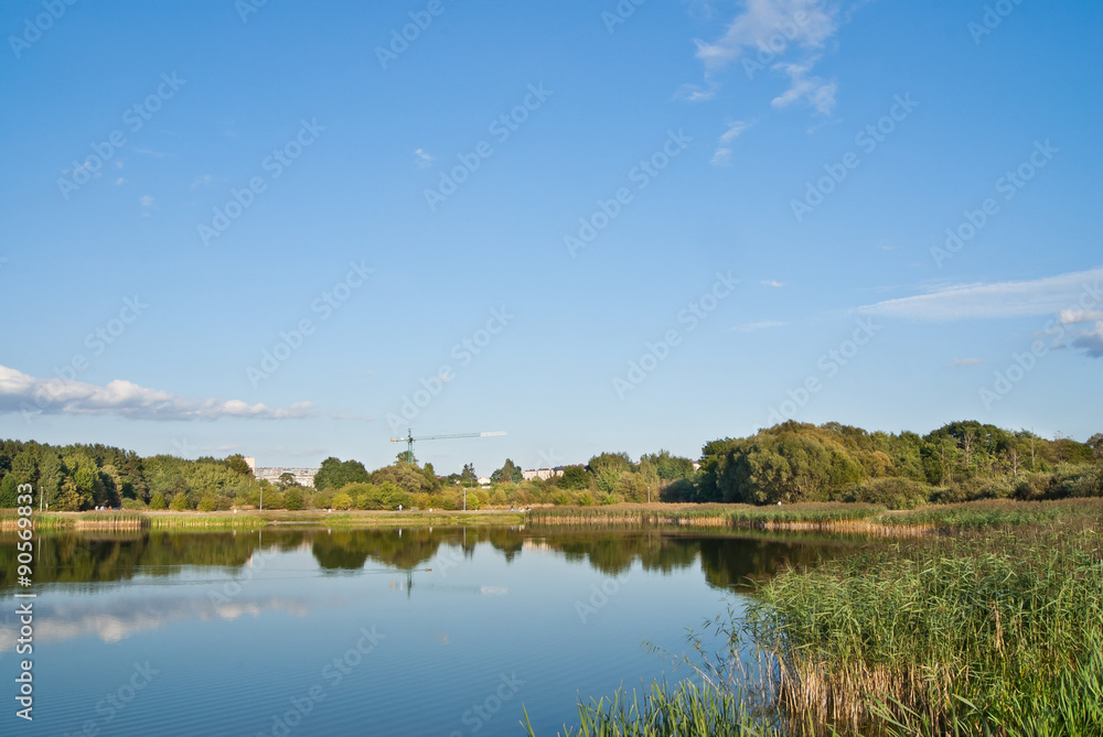 Fototapeta premium nad jeziorem