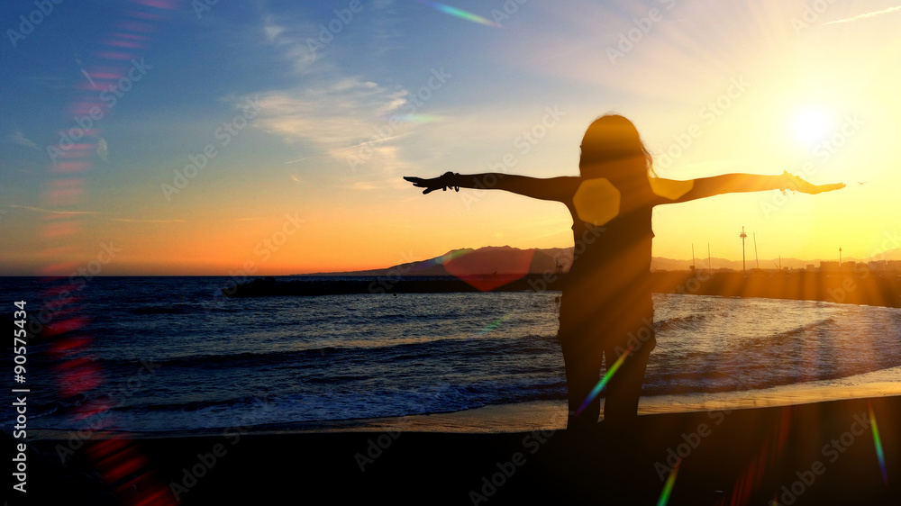 Girl with sunset - obrazy, fototapety, plakaty 