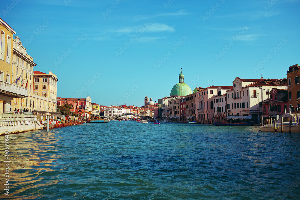 вид с реки на Венецию