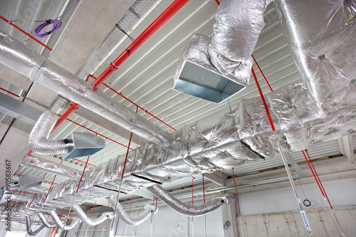 Photos Air conditioning and fire fighting system on the ceiling