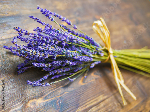Fototapeta Naklejka Na Ścianę i Meble -  Lavendelzweige