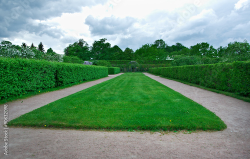 Fototapeta Naklejka Na Ścianę i Meble -  Peterhof Palace.Lower Park gardens