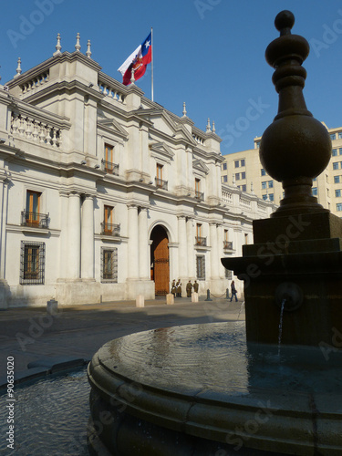 Präsidialpalast La Moneda in Santiago/Chile photo