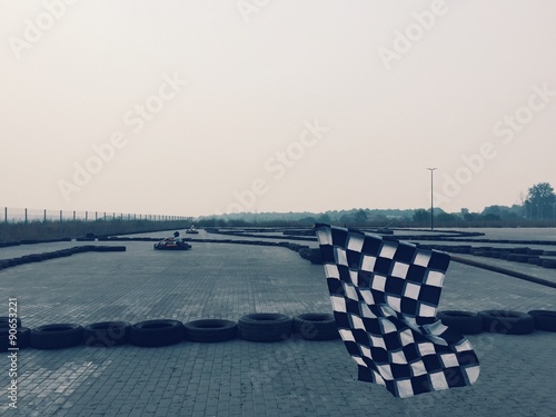 Photos checkered flag on the kart