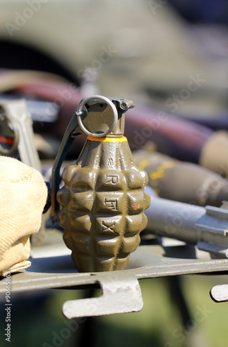 Plakat Grenade à fragmentation