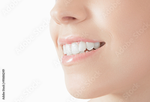 Donna con sorriso denti bianchi photo