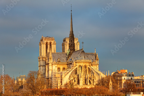 Notre Dame at sunrise - Paris, France © TTstudio