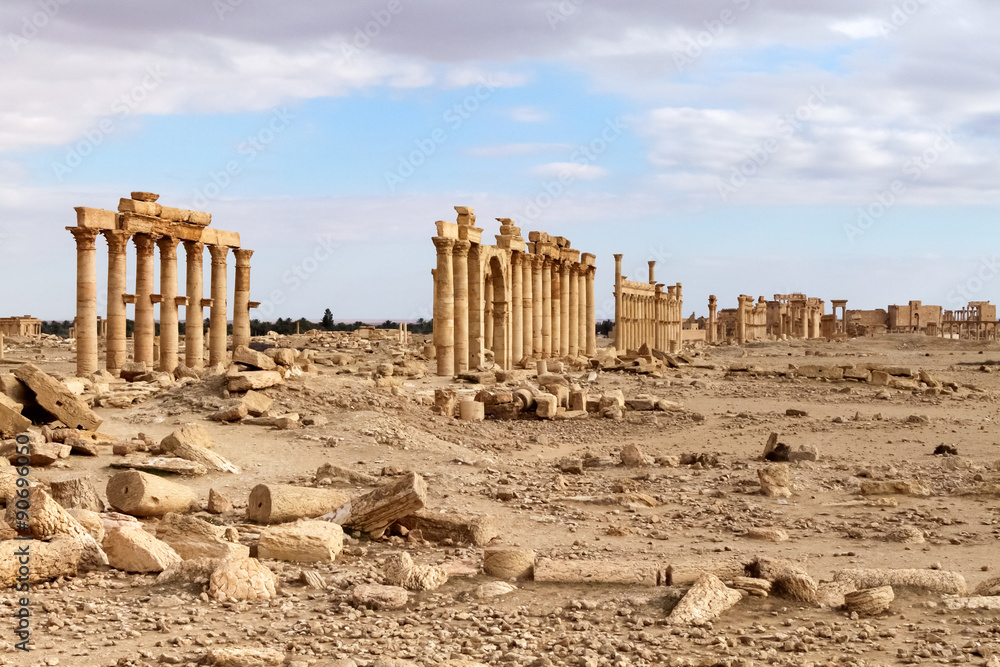 Obraz premium Palmyra historic site, Syria / Palmyra is an ancient Semitic city, Syria. It is the temple of Bel in the photo to the right.