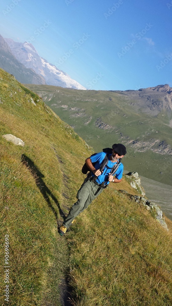 Balade en pleine nature dans les alpes
