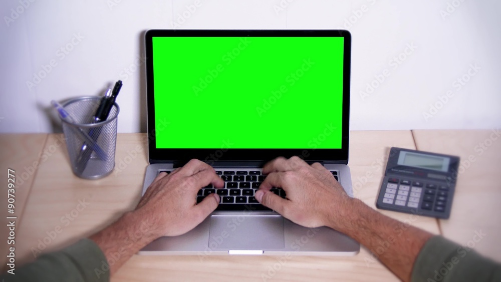 4K Laptop on Office Desk Green Screen 3814 4K Laptop on Office Desk Green Screen 3814