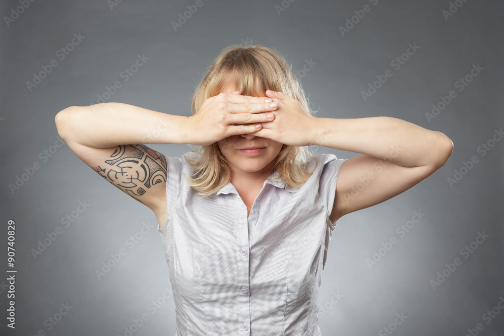 Portait, junge Frau, nichts sehen Portait, junge Frau, nichts sehen