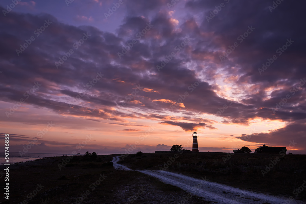 Leuchtturm von Närsholmen, Gotland, Schweden, im Abendrot Leuchtturm von Närsholmen, Gotland, Schweden, im Abendrot
