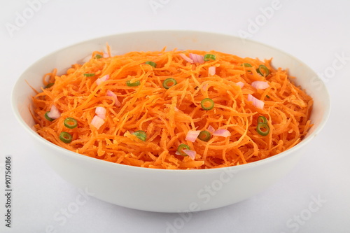 Delicious and spicy carrot spaghetti with ginger, garlic, chili and lemon.