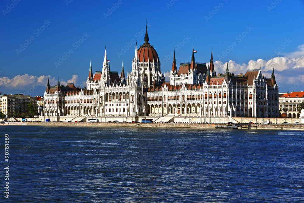 Fototapeta premium Hungarian Parliament Building in Budapest