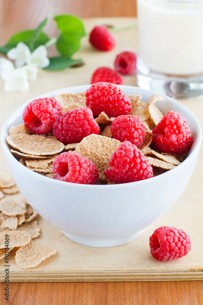 cornflakes with raspberries cornflakes with raspberries