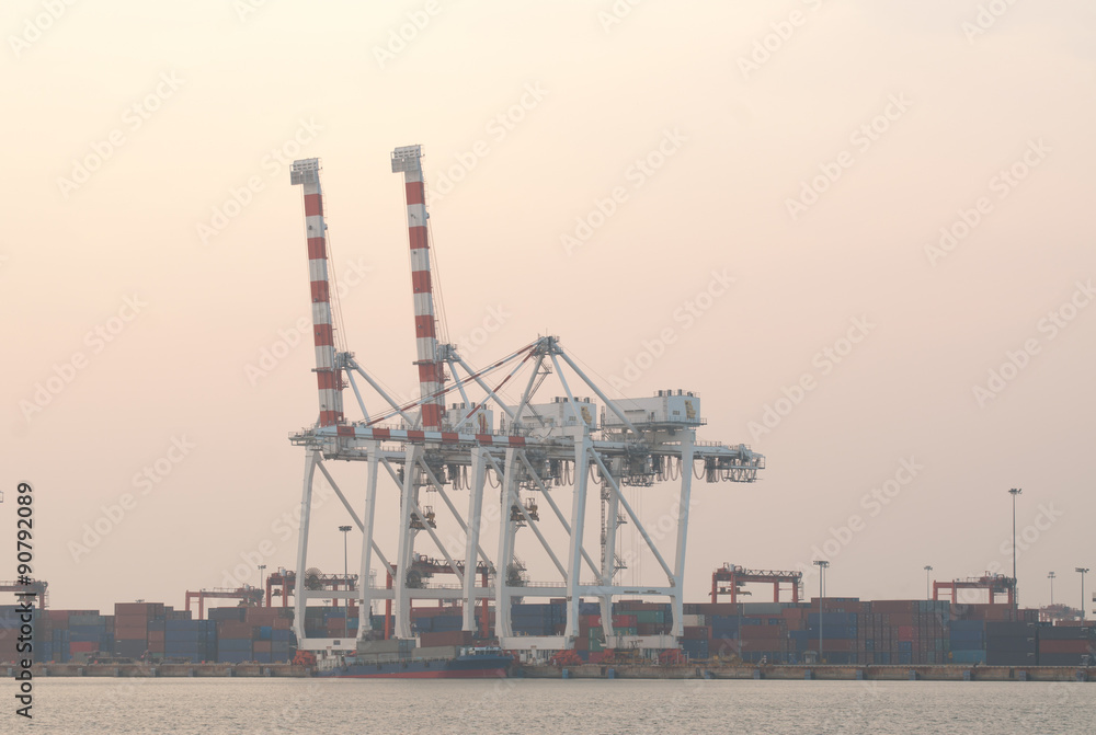 Obraz premium Container Cargo freight ship