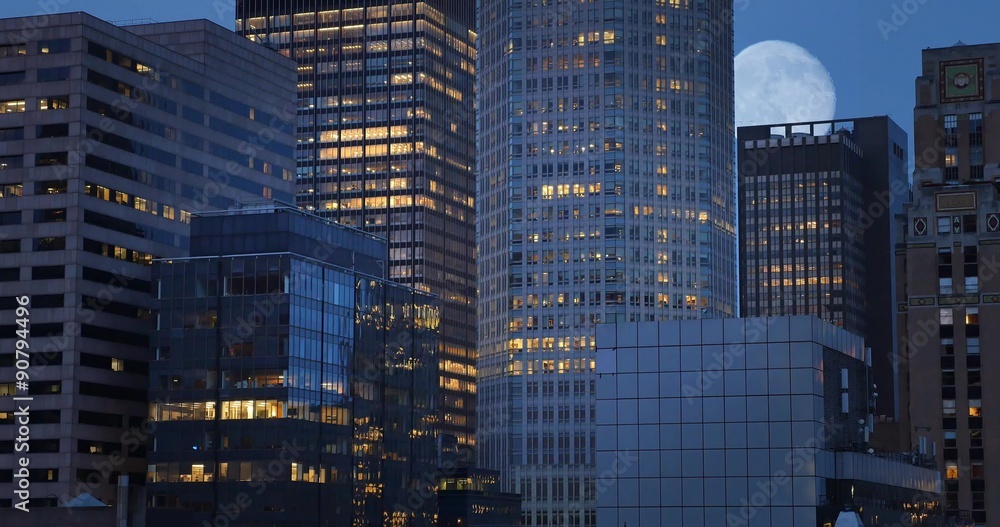 4K Full Moon Over Manhattan Skyline 4K Full Moon Over Manhattan Skyline