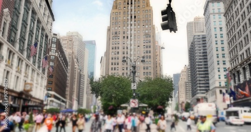 4K Harold Square Broadway Establishing Shot