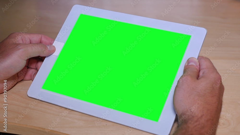 4K Swipe on a Green Screen Tablet PC 4K Swipe on a Green Screen Tablet PC
