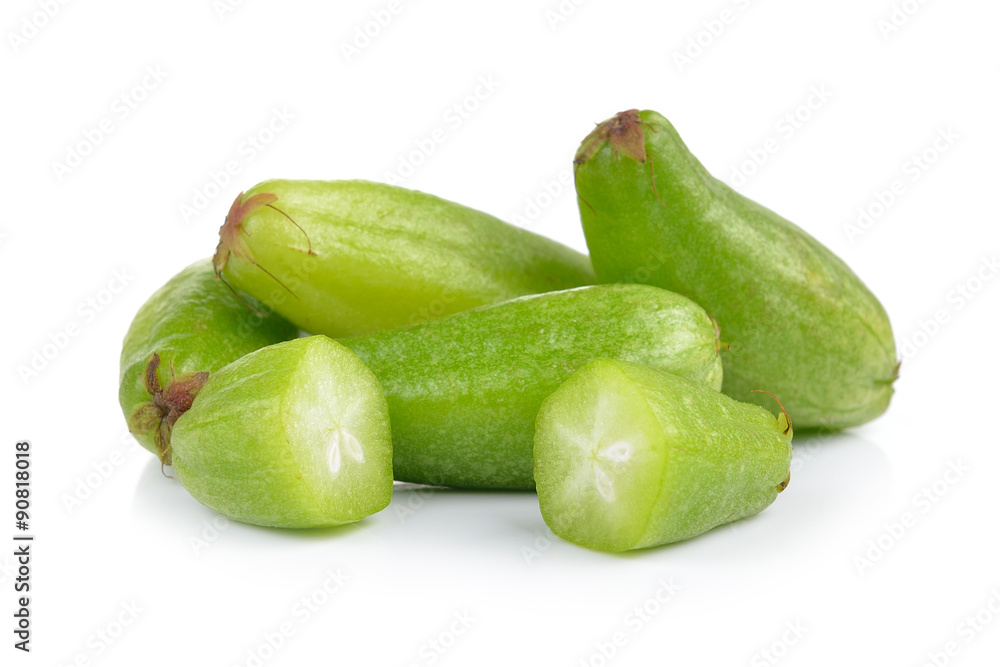 Bilimbi (Averhoa bilimbi Linn.) or cucumber fruit on white backg Bilimbi (Averhoa bilimbi Linn.) or cucumber fruit on white backg