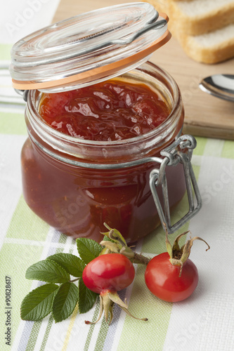  Jam with rose hips