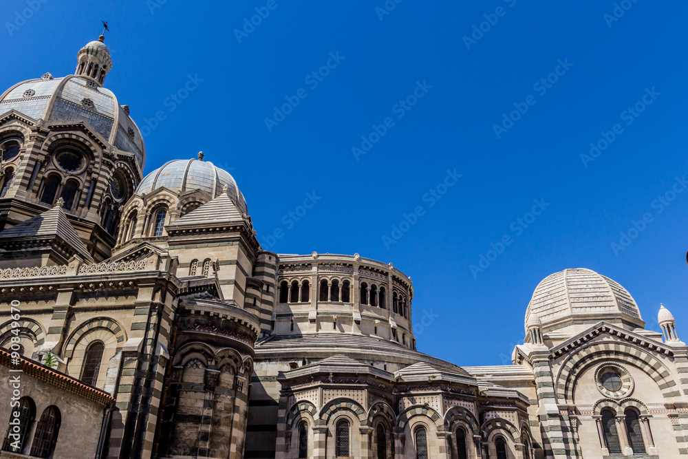 Fototapeta premium Cathédrale Sainte-Marie-Majeure de Marseille