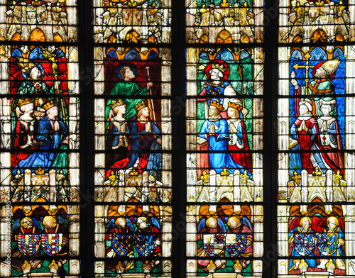 Vidriera de la catedral de Chartres, Francia, Europa, gótico © luisfpizarro