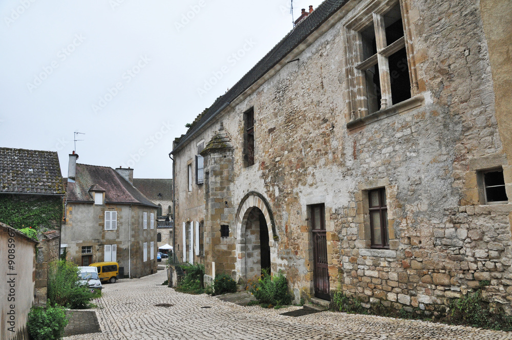 Souvigny,  la casa dei Borbini - Indre Val di Loire, Francia