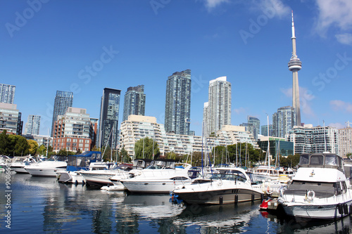 Toronto marina and luxury condominiums