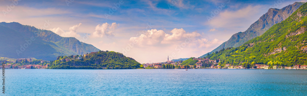 Naklejka premium Panorama of the typical italian village in the mountains