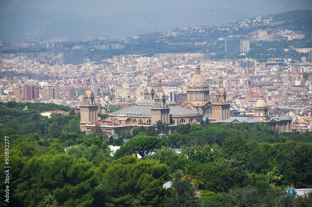 Fototapeta premium Вид на Плаза-де-Испания, Каталония, Испания. Дворец в Барселоне. Барселона город второй по населению в Испании, столица автономной области Каталония.