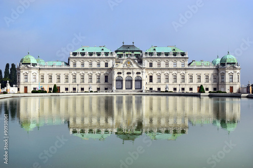 pond and baroque palace Upper Belvedere  Vienna  Austria