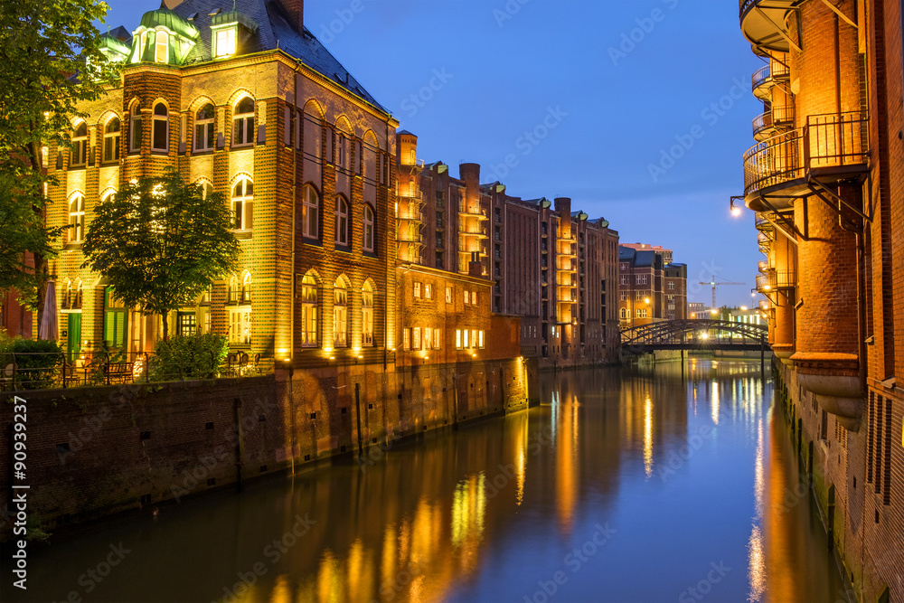 Canal in the Speicherstadt in Hamburg at night