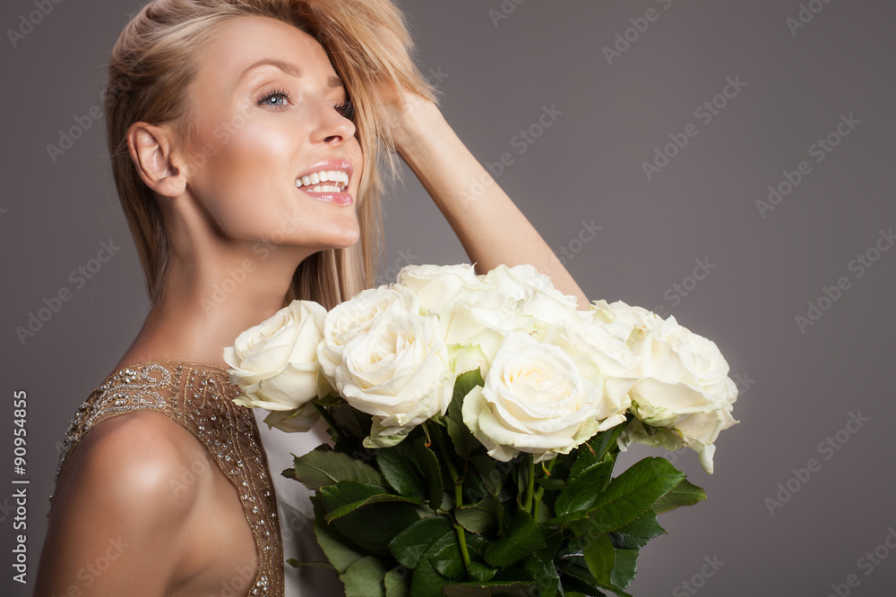 Obraz premium Beauty portrait of smiling bride lady.