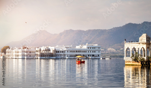 Lake Pichola hotel palace