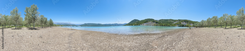 Mediano reservoir at Huesca, Spain