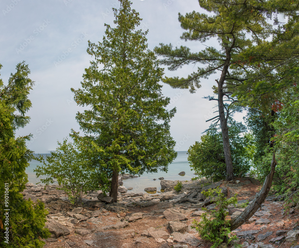 Obraz premium Rocky Beach at Bruce Peninsula National Park Ontario Canada