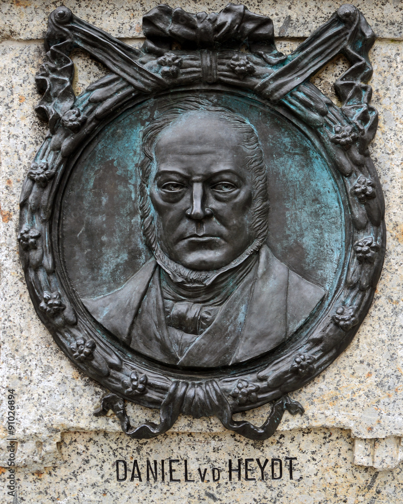 Daniel von der Heydt Medaillon, Wuppertal