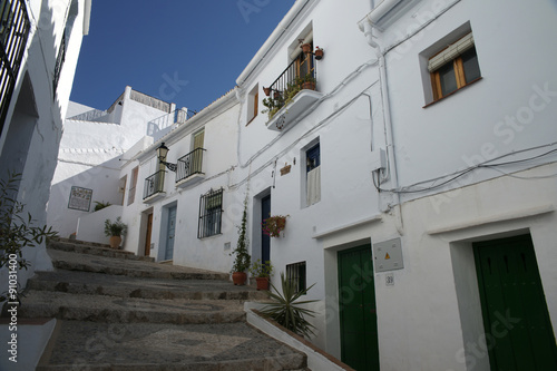 Bonitas calles del municipio andaluz de Frigiliana en la provincia de Málaga, Andalucía