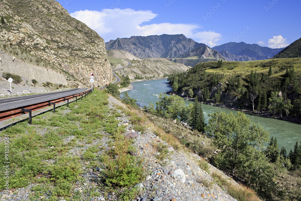 Fototapeta premium Mountain river Katun along Chuysky Trakt