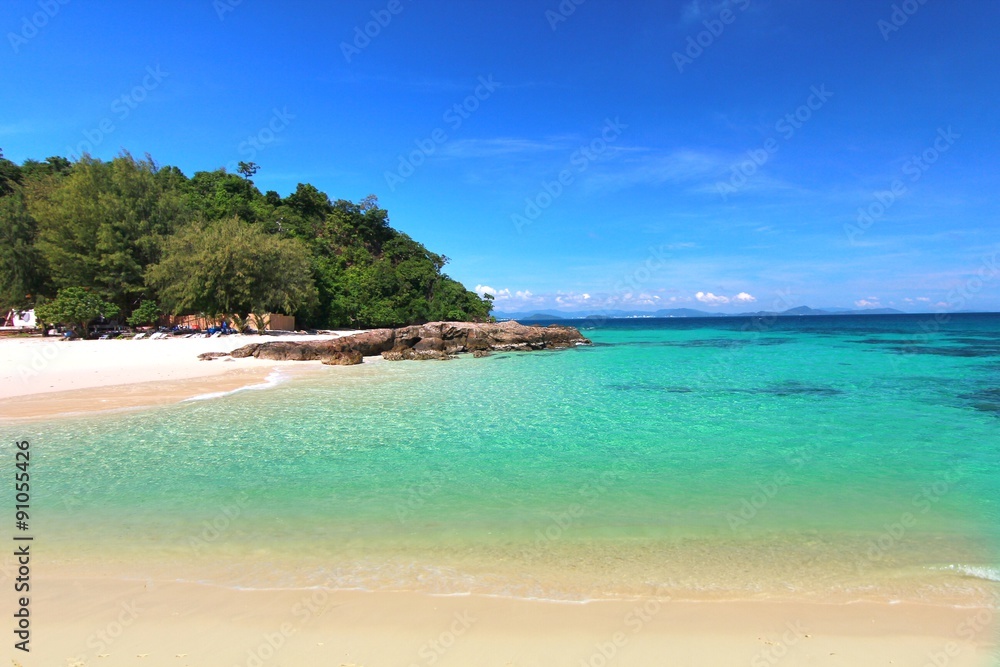  Paradise beach in Koh maiton island , phuket ,Thailand
